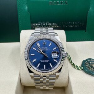 Rolex Oyster Perpetual Datejust 41 mm – Oystersteel – Bright Blue Dial – Fluted Bezel – Jubilee Bracelet 126334