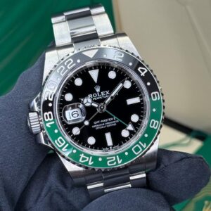 Rolex Oyster Perpetual GMT-Master II 126720VTNR “Sprite” Destro – Oystersteel, Bezel Cerachrom Preto e Verde, Pulseira Jubilee